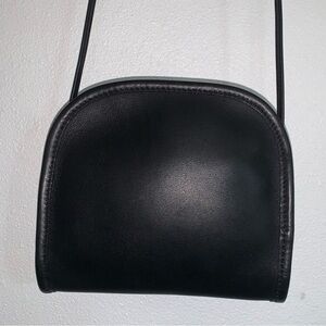 Vintage coach Abbie black leather crossbody bag purse #9017